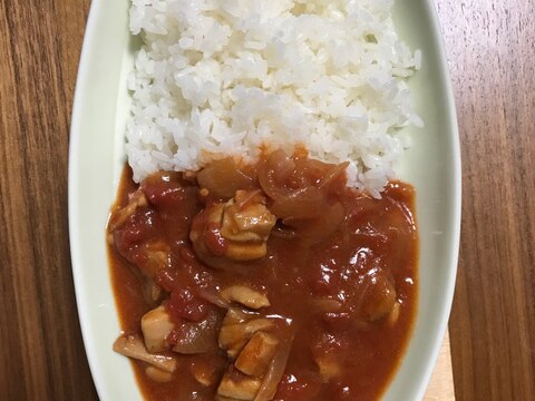 トマト缶でチキンハヤシライス♩